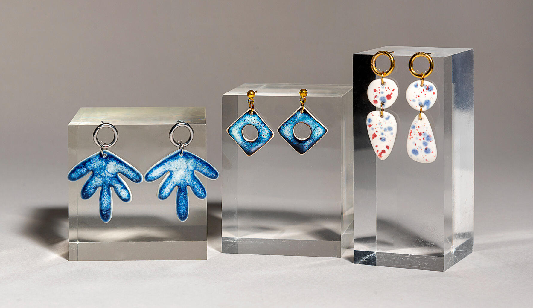 Eti Eti Bijoux Ceramique Bleu Boucles d'oreilles en céramiques bleu